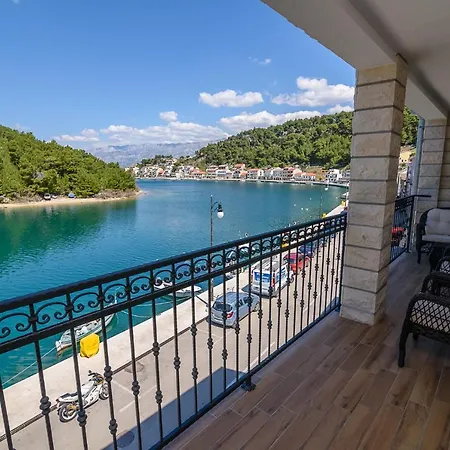 Authentic Dalmatia By Lucija Novum Novigrad (Dalmatia)